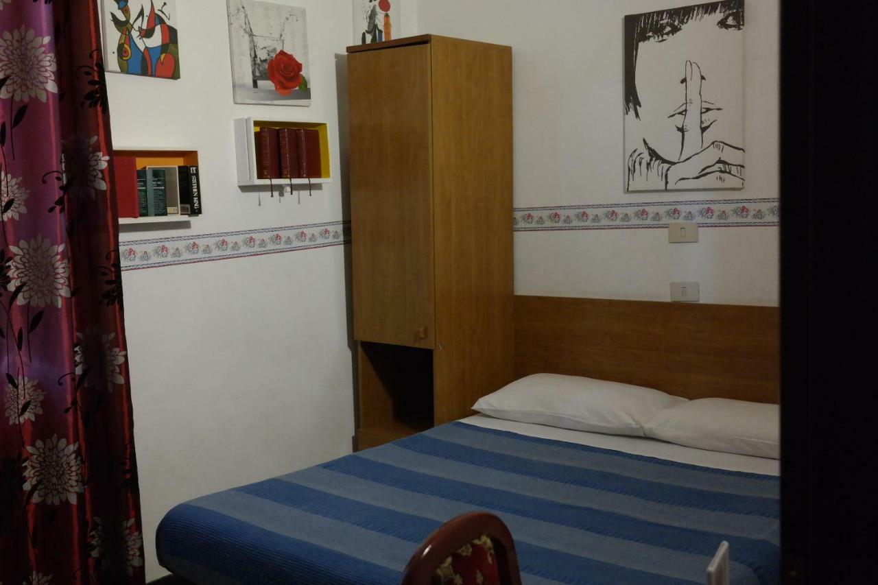 Hotel Houston Livorno - Struttura Esclusivamente Turistica - Not For Business Or Workers Exterior foto
